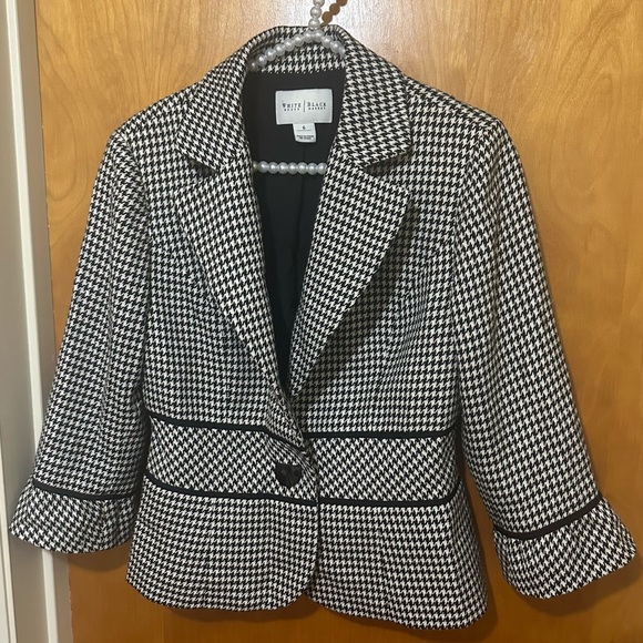 White House Black Market Jackets & Blazers - White House Black Market | Houndstooth Pattern Blazer